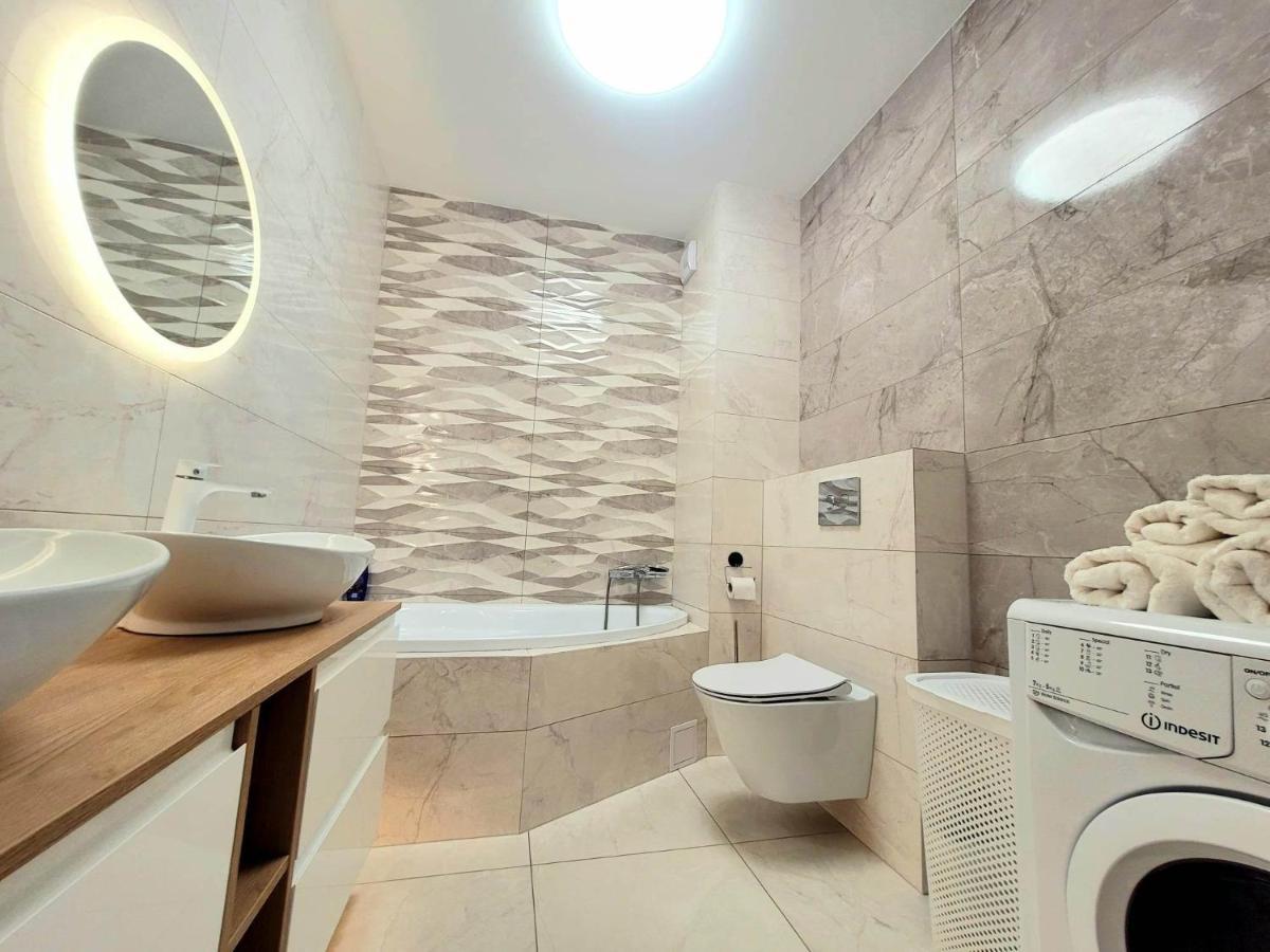 Apartment Sophie 3 Rooms, 2 Bathrooms, 8 Persons Kraków Exteriör bild